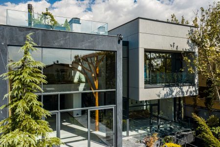 Iranzamin Villa by Mergen Architects